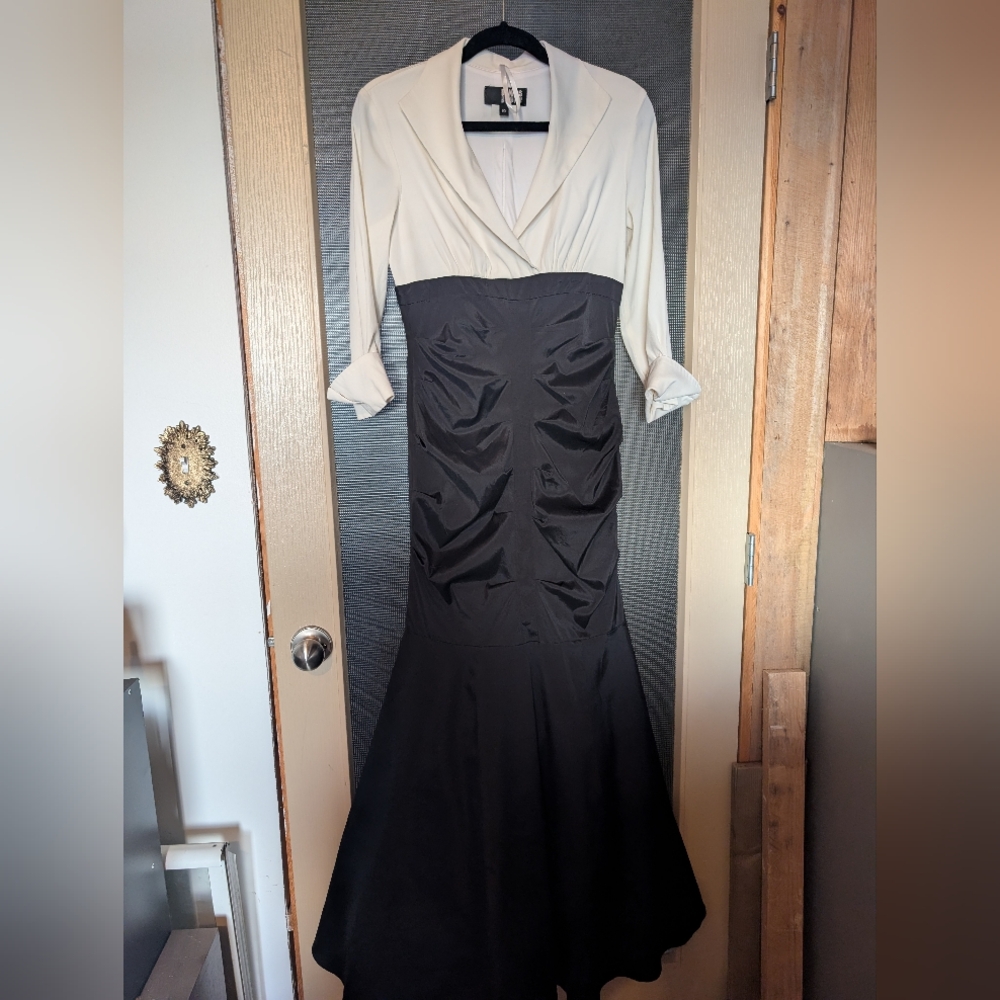 Chic Two-Tone Evening Gown